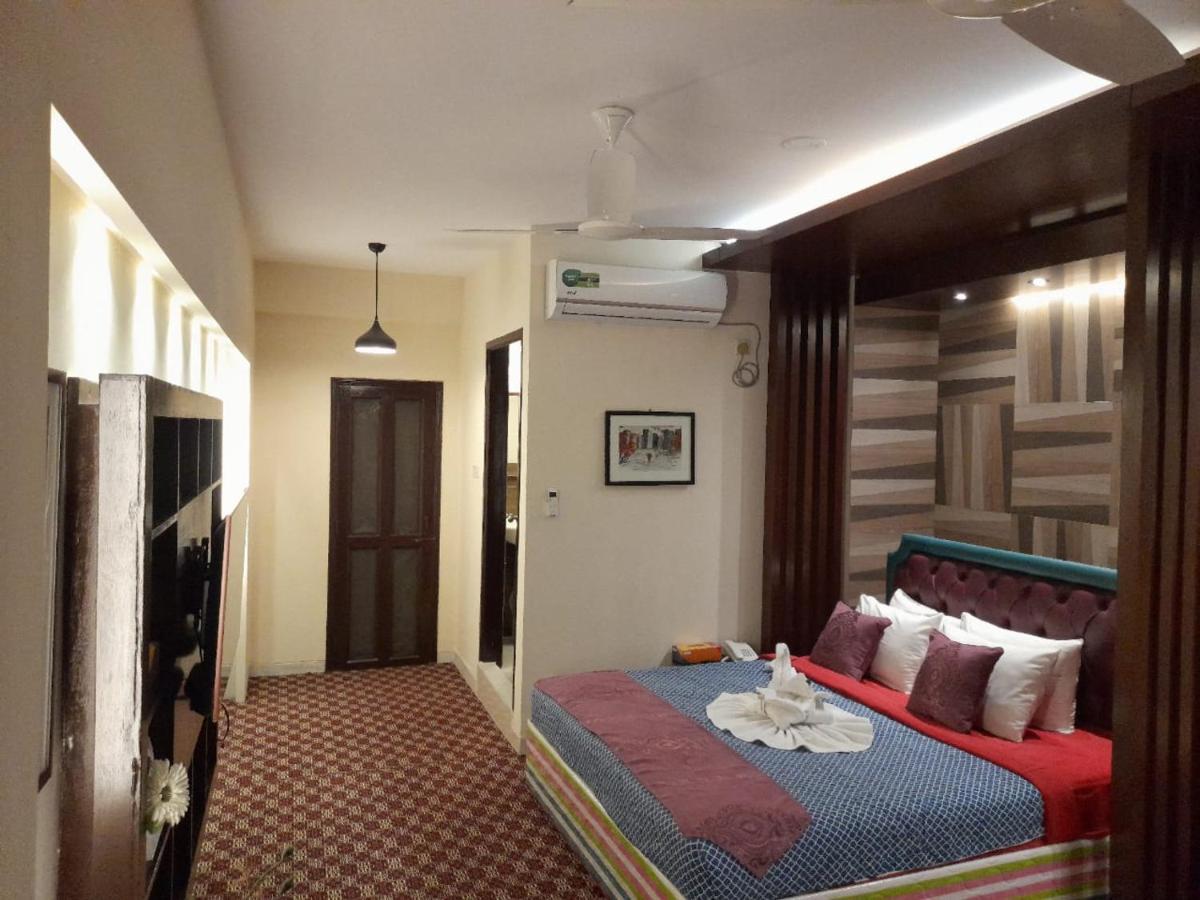 Center Point Apartment Дакка Екстер'єр фото