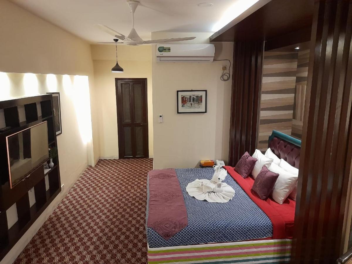 Center Point Apartment Дакка Екстер'єр фото